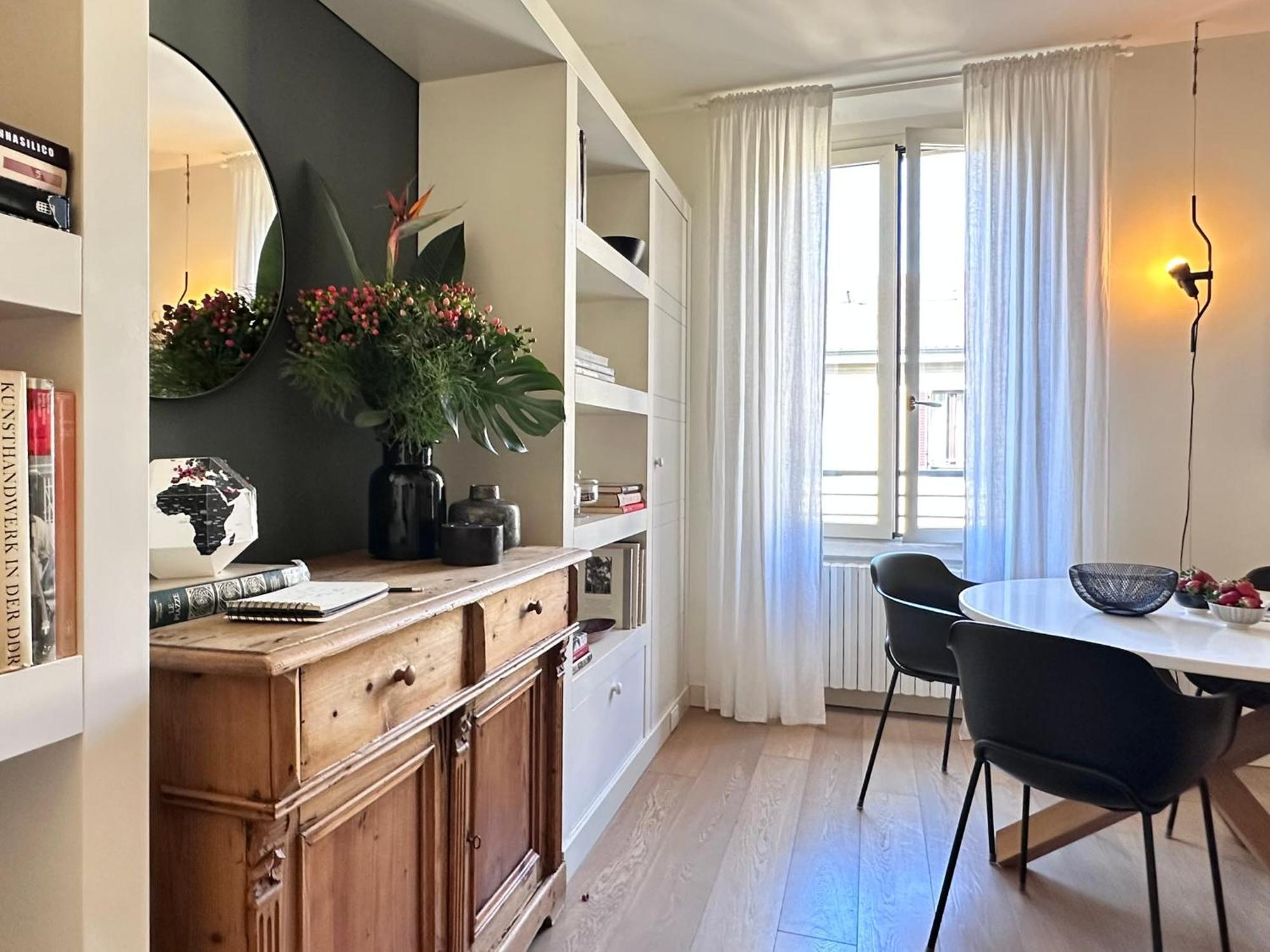 Lily Pads -Elegant Apartment- In The City Center Milaan Buitenkant foto